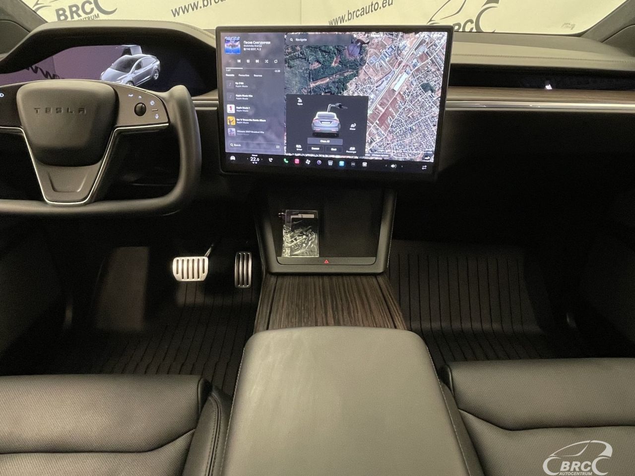 Tesla Model X | 28