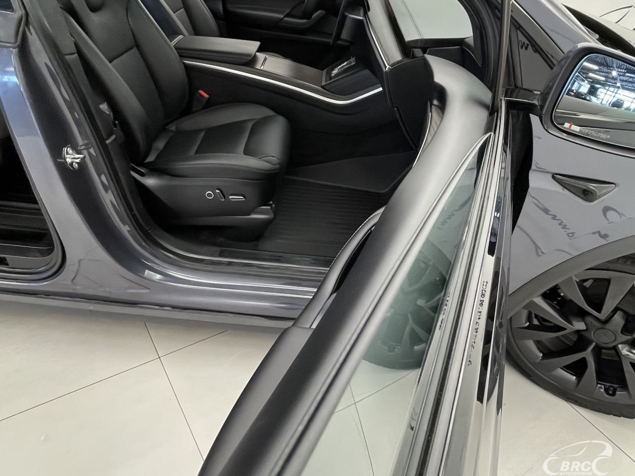 Tesla Model X | 13