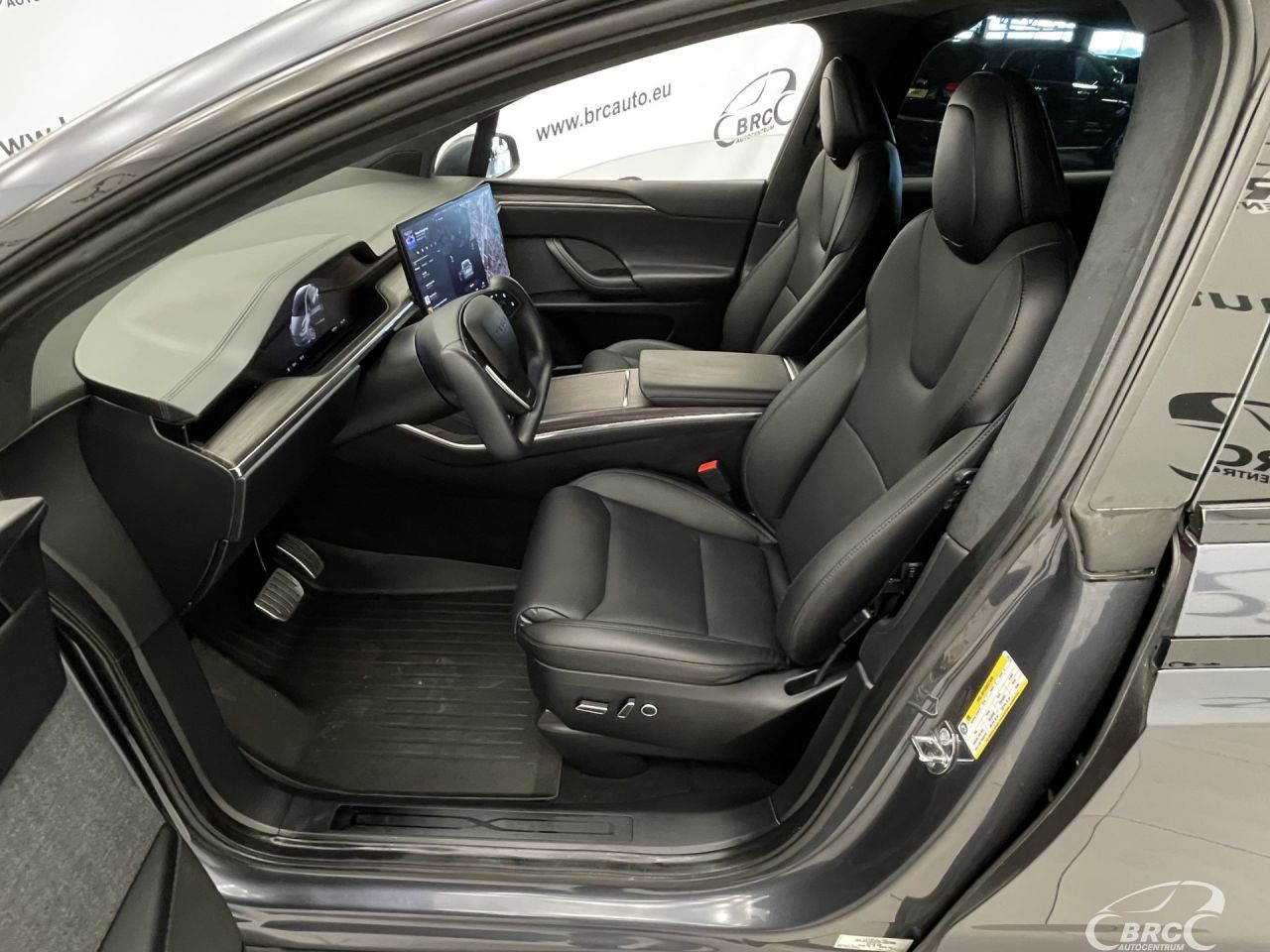 Tesla Model X | 37
