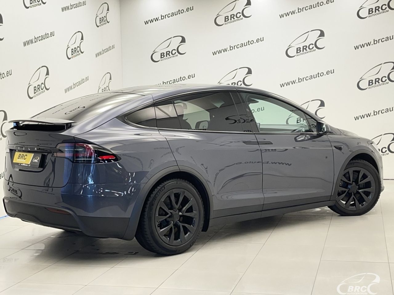 Tesla Model X | 90