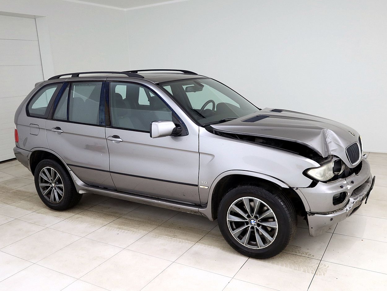 BMW X5, 3.0 l., visureigis