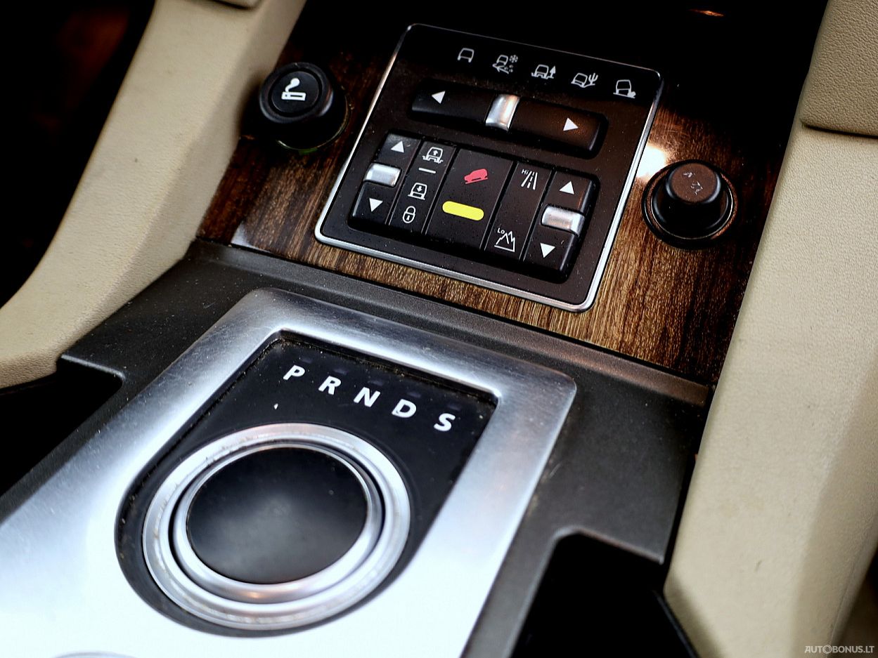 Land Rover Discovery | 9