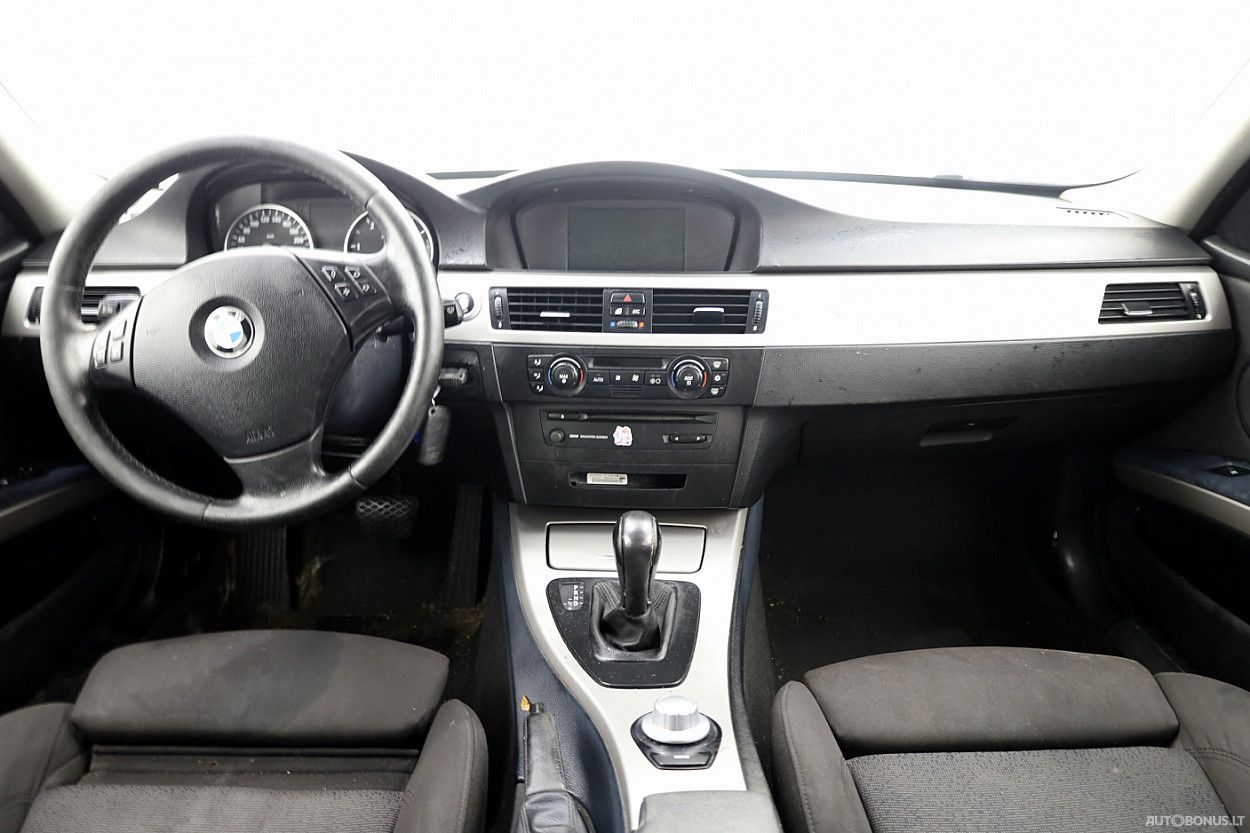 BMW 320 | 4