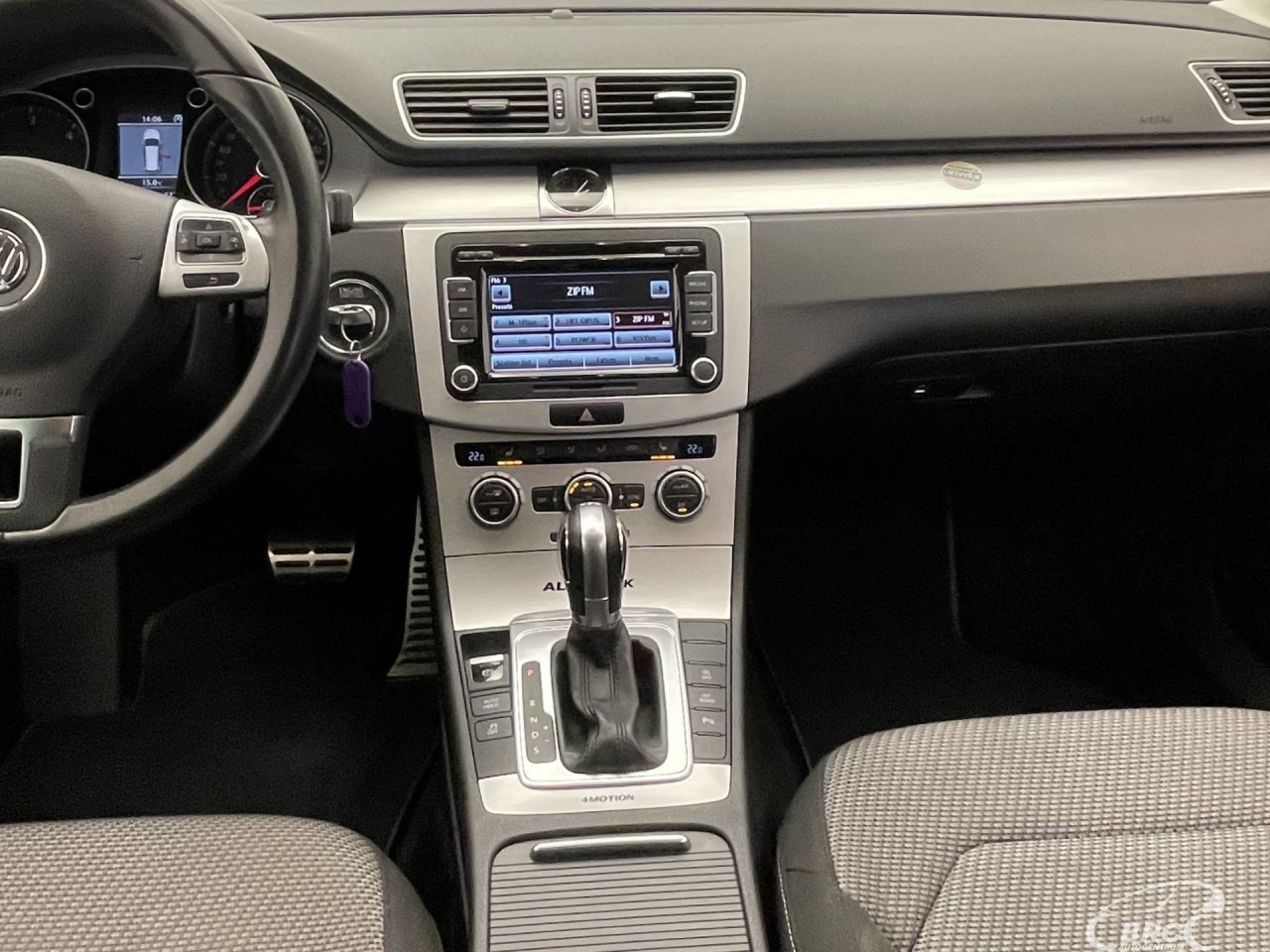 Volkswagen Passat | 12