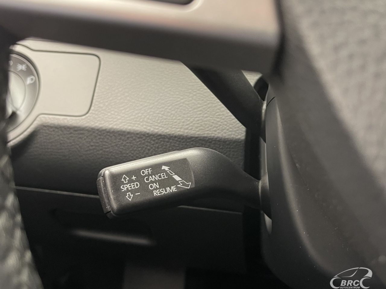 Volkswagen Passat | 27