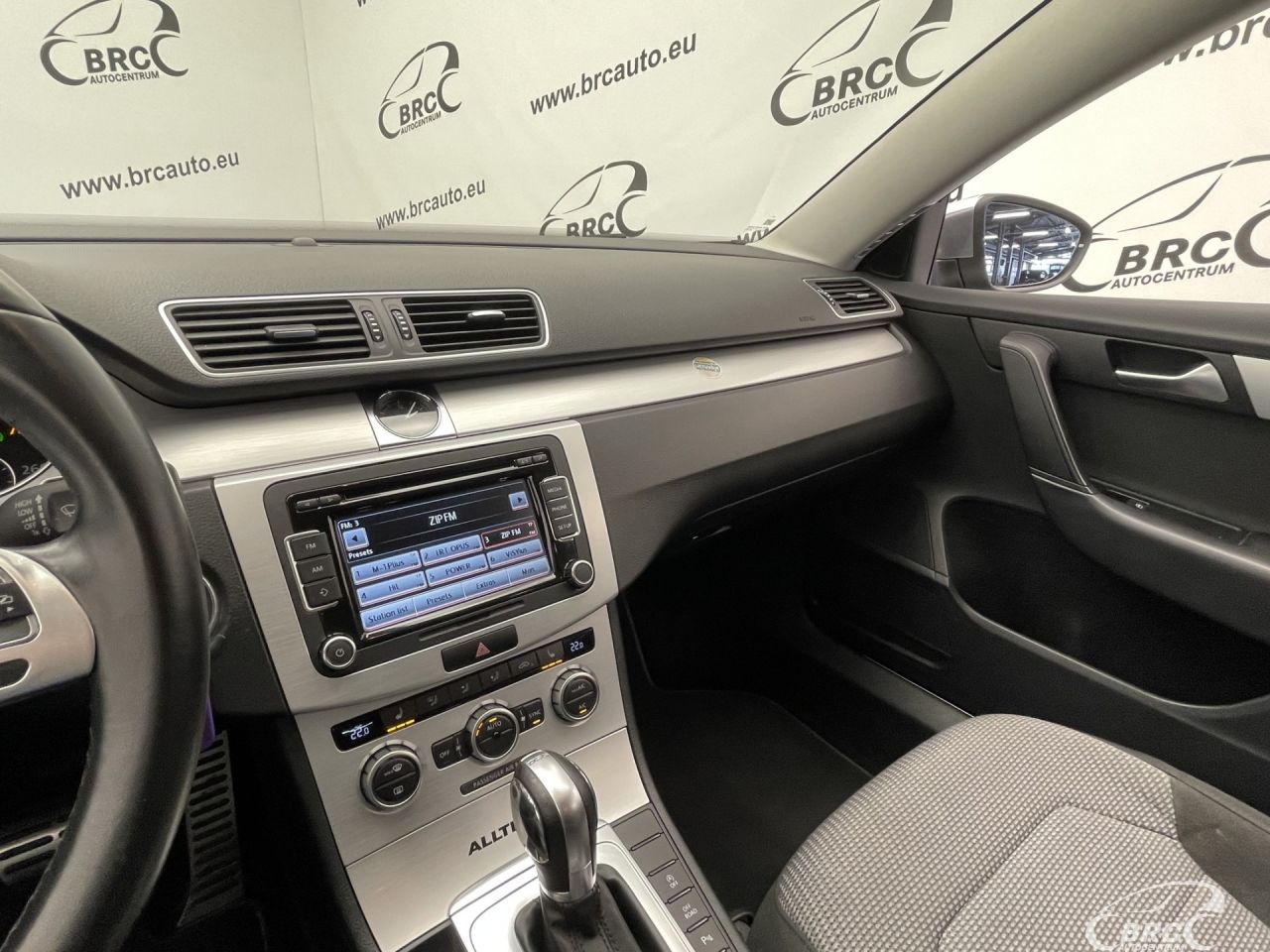 Volkswagen Passat | 23