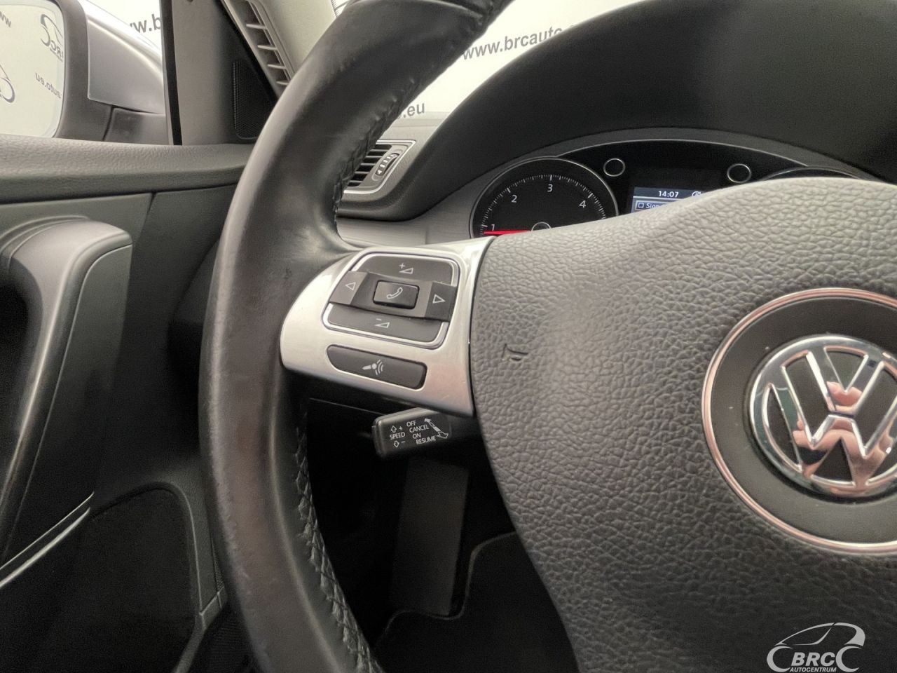 Volkswagen Passat | 26