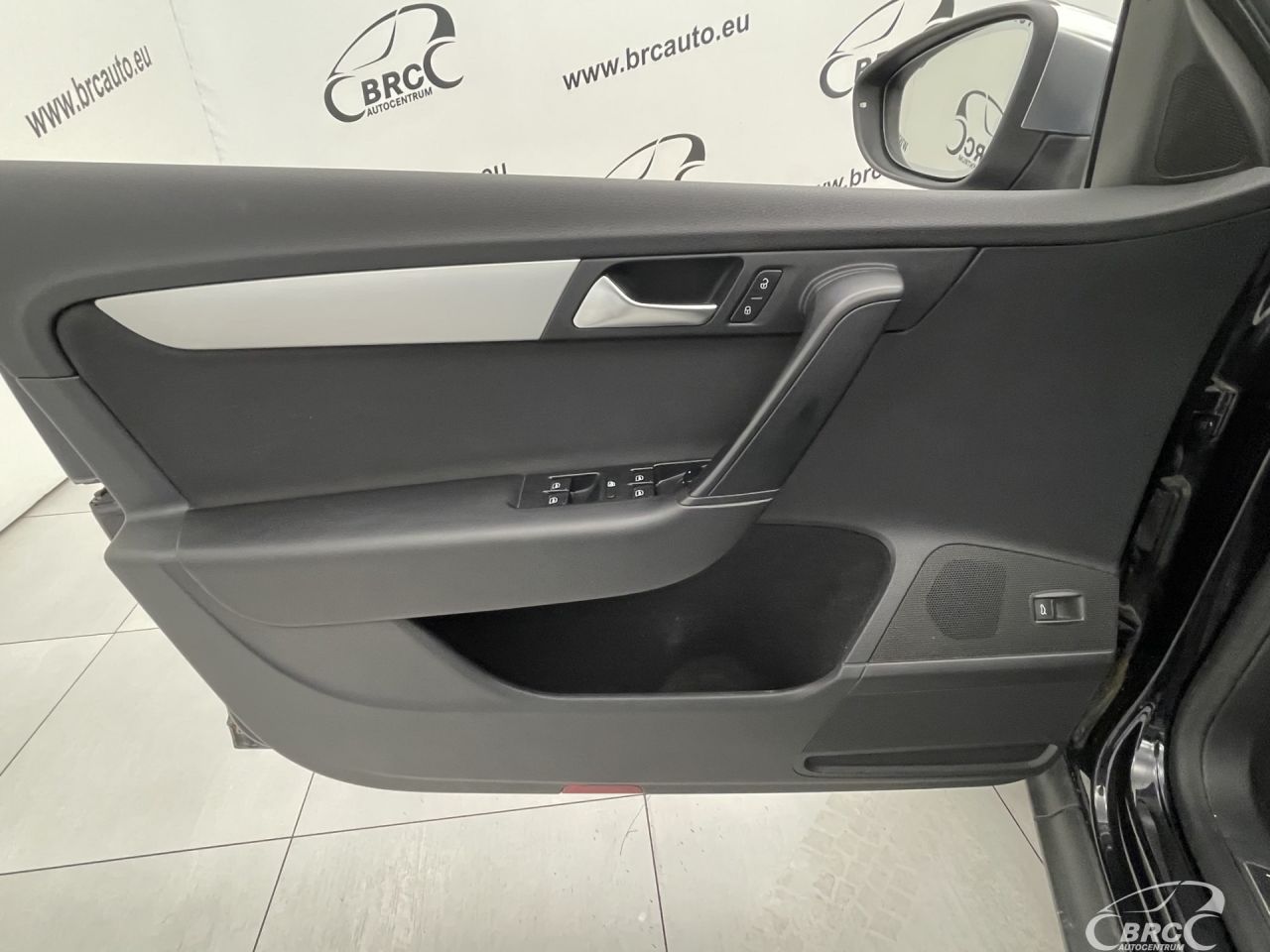 Volkswagen Passat | 16