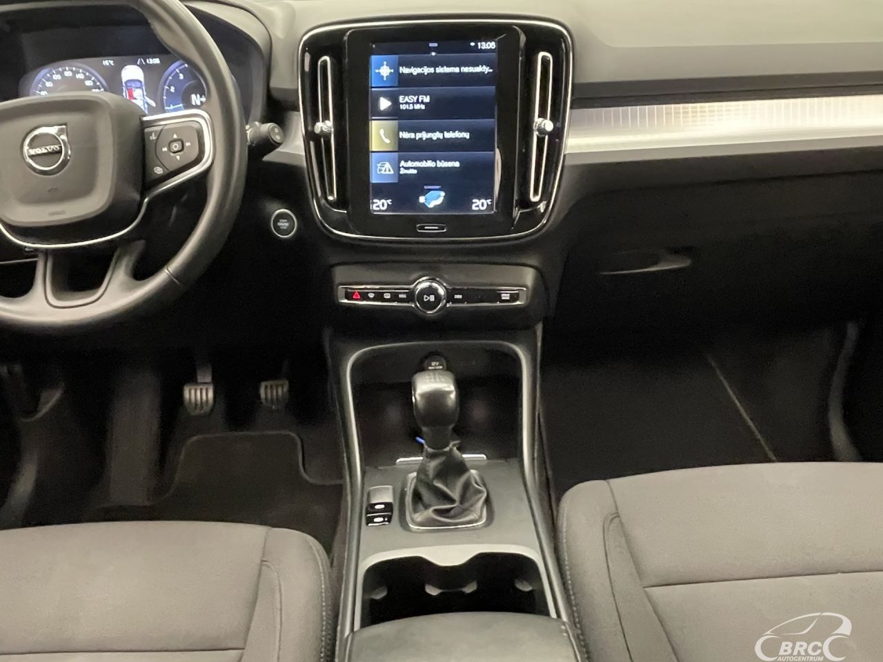 Volvo XC40 | 12