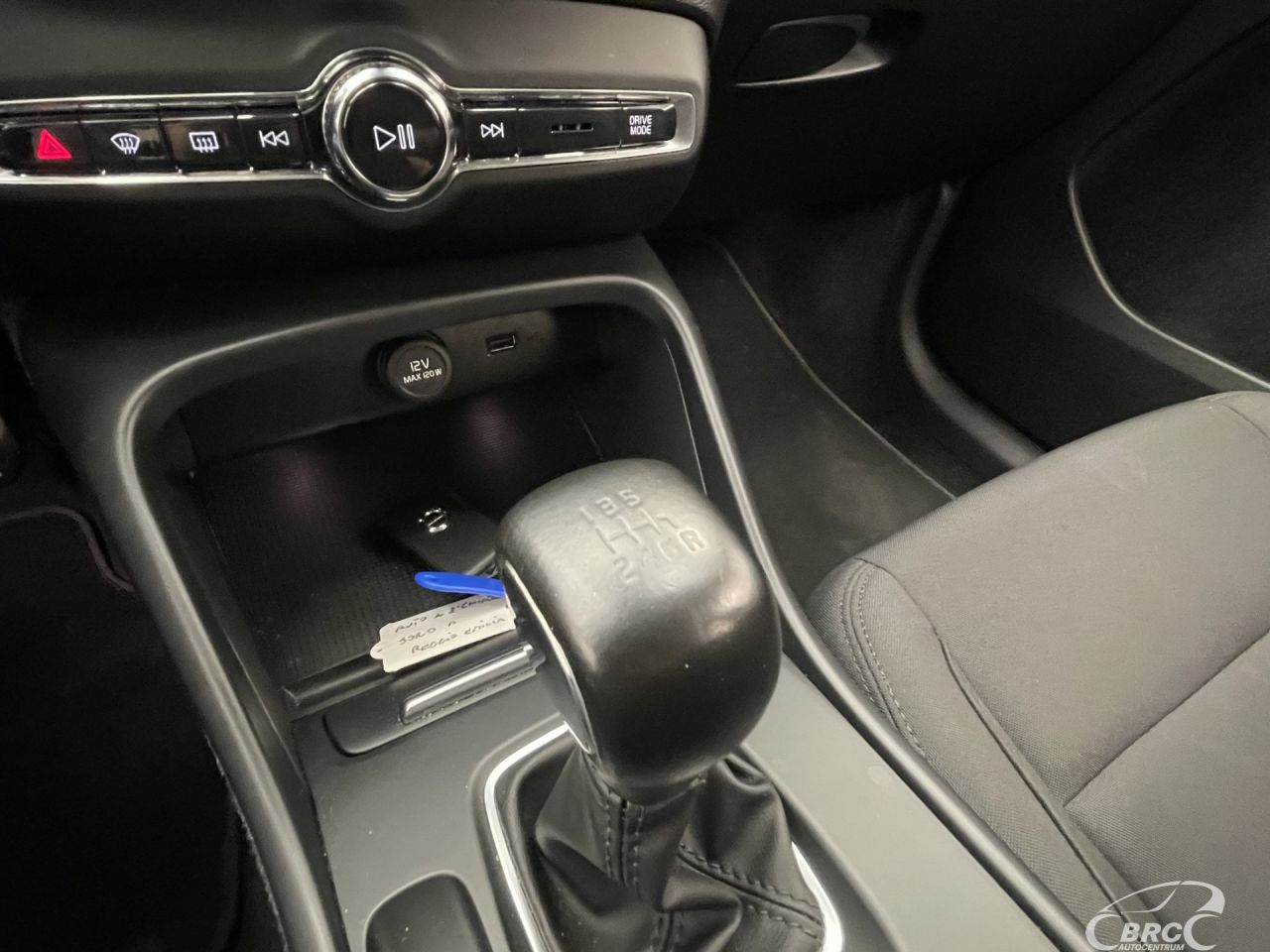 Volvo XC40 | 23