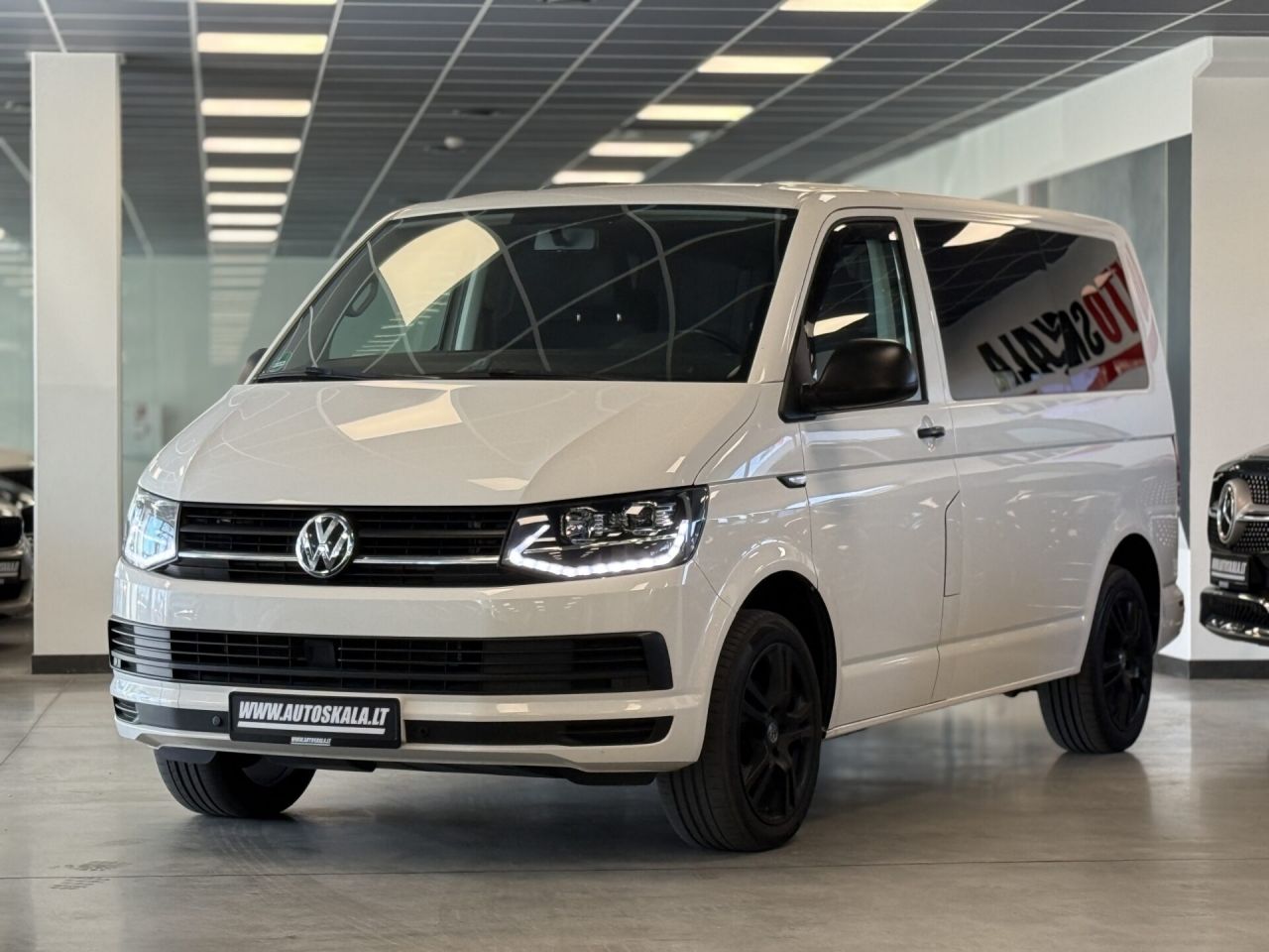 Volkswagen Multivan | 25