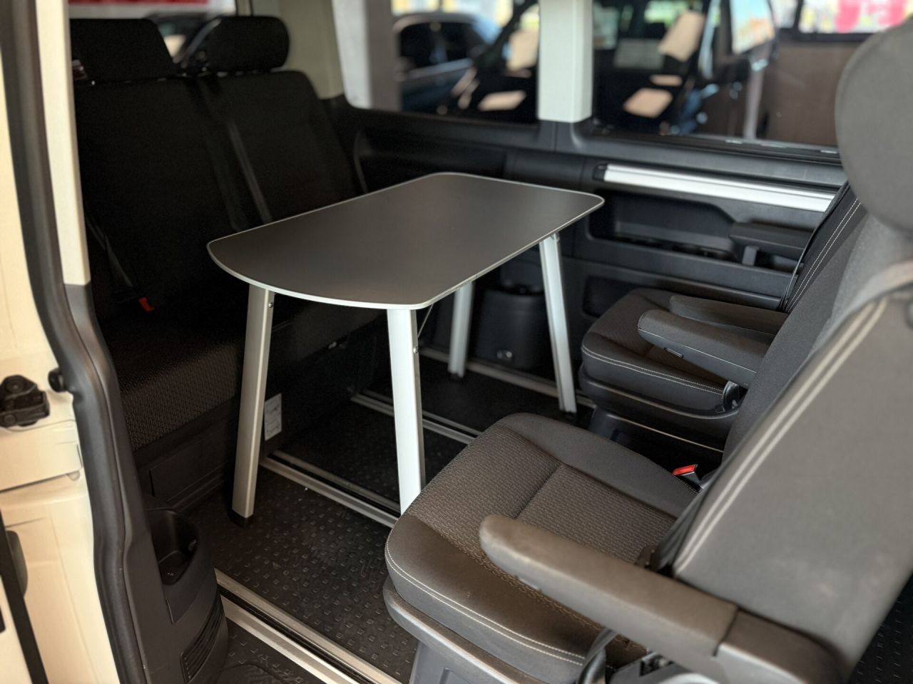 Volkswagen Multivan | 6