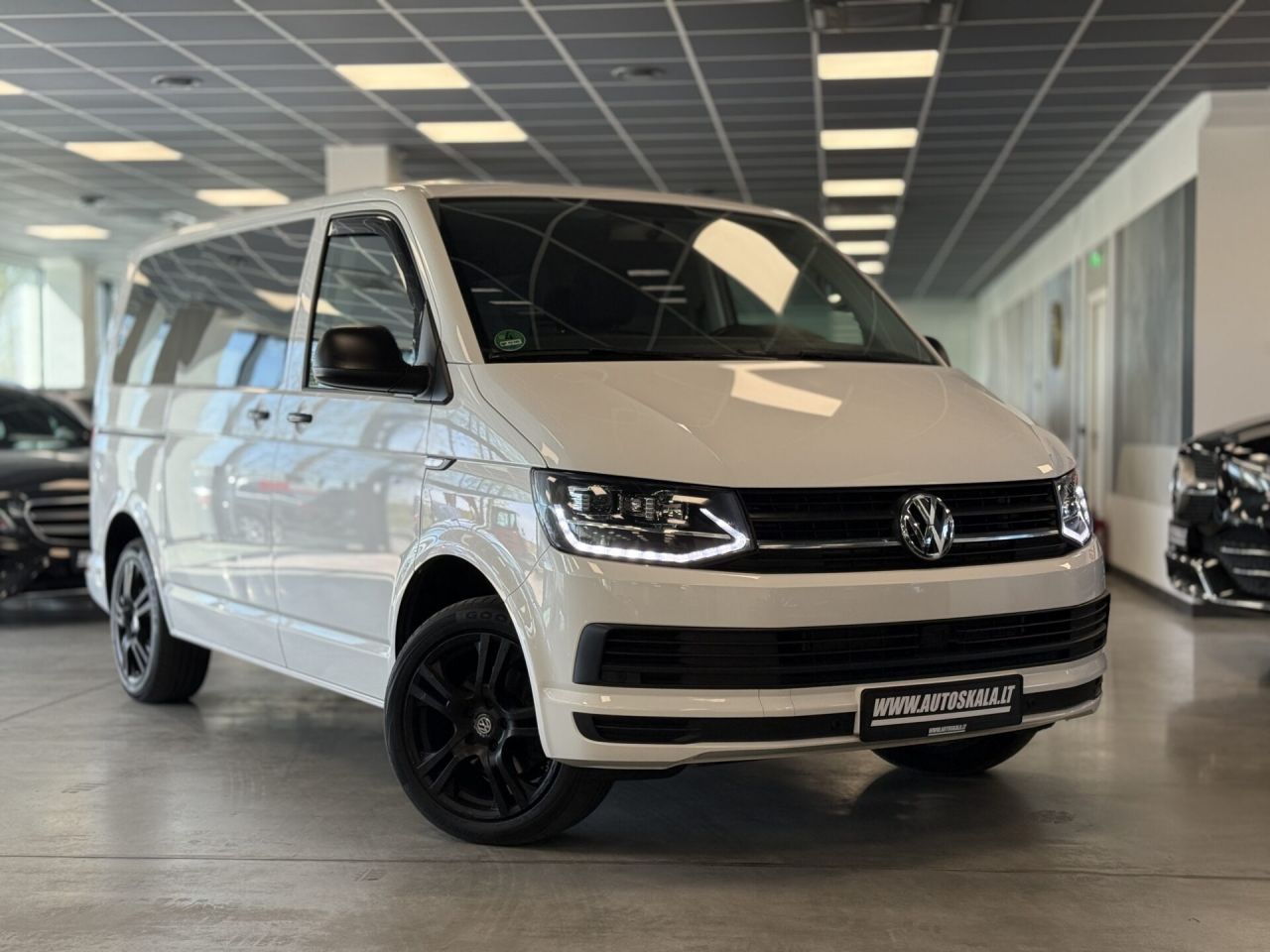 Volkswagen Multivan | 27