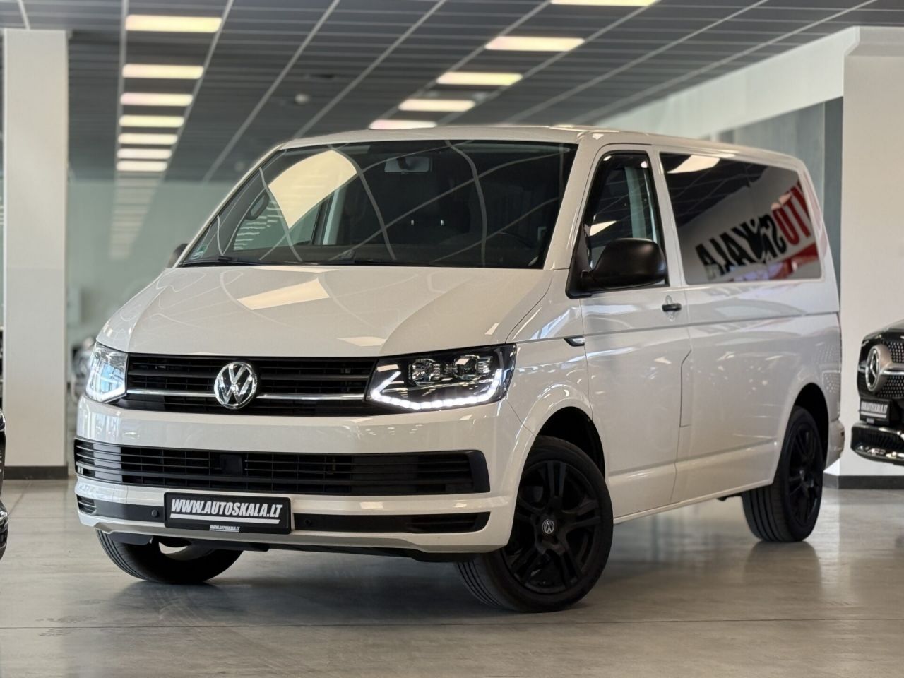 Volkswagen Multivan | 14