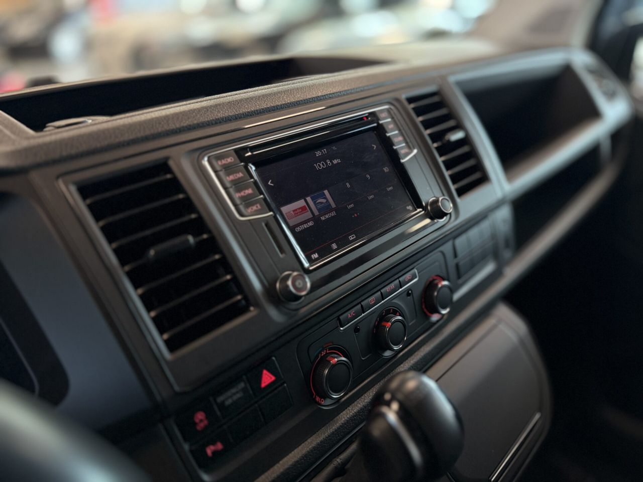 Volkswagen Multivan | 13