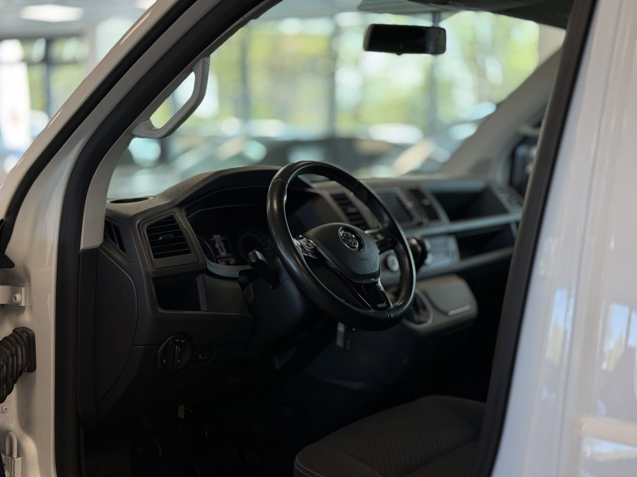 Volkswagen Multivan | 8