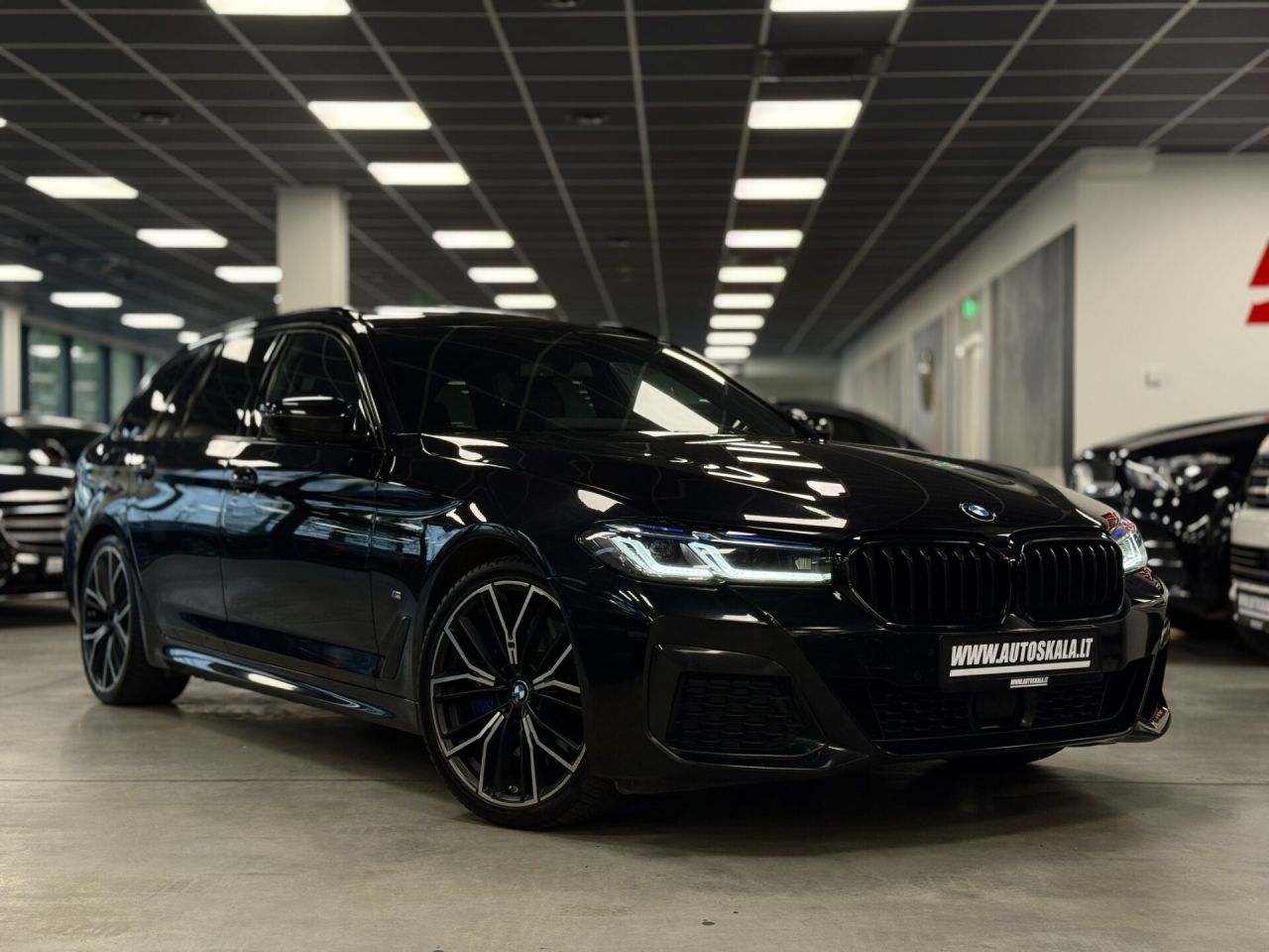 BMW 530 | 33