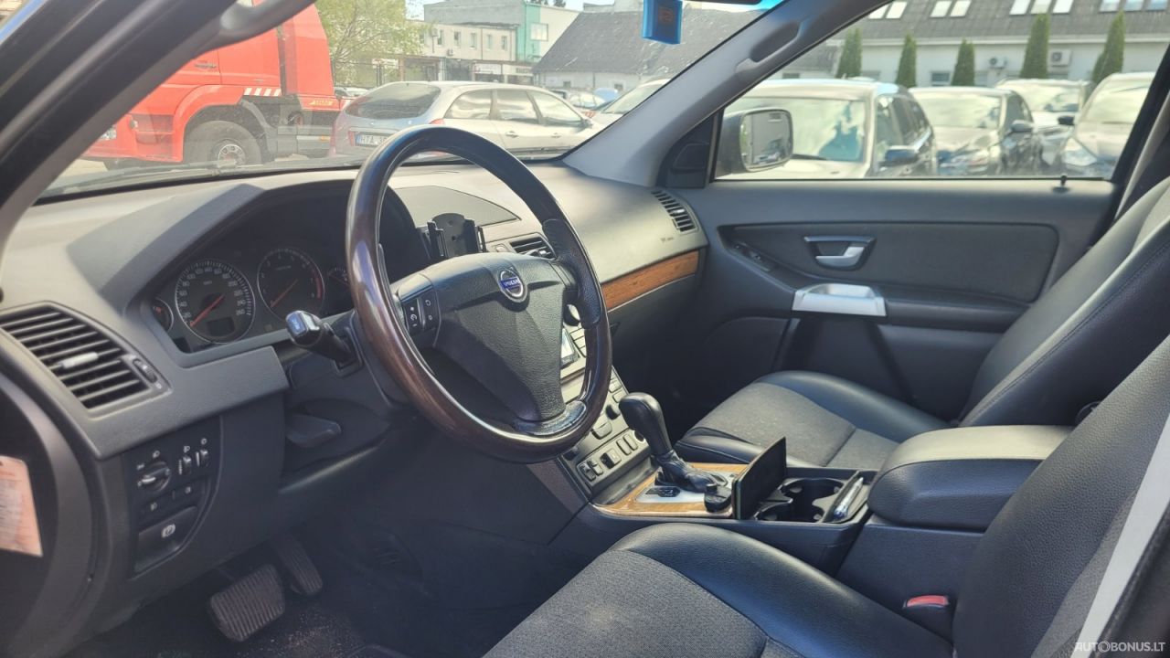 Volvo XC90 | 1
