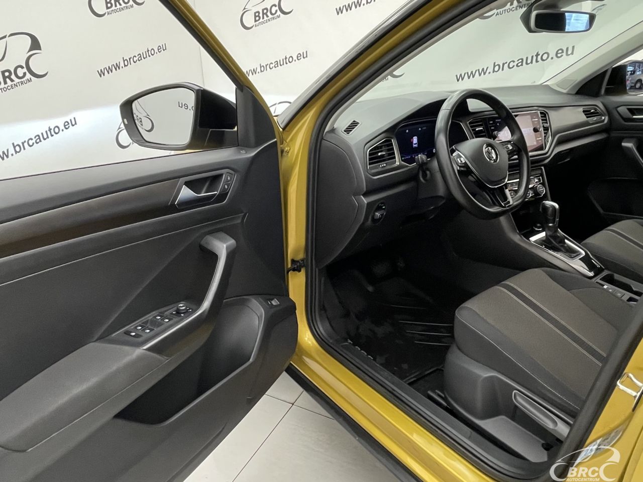 Volkswagen T-Roc | 17