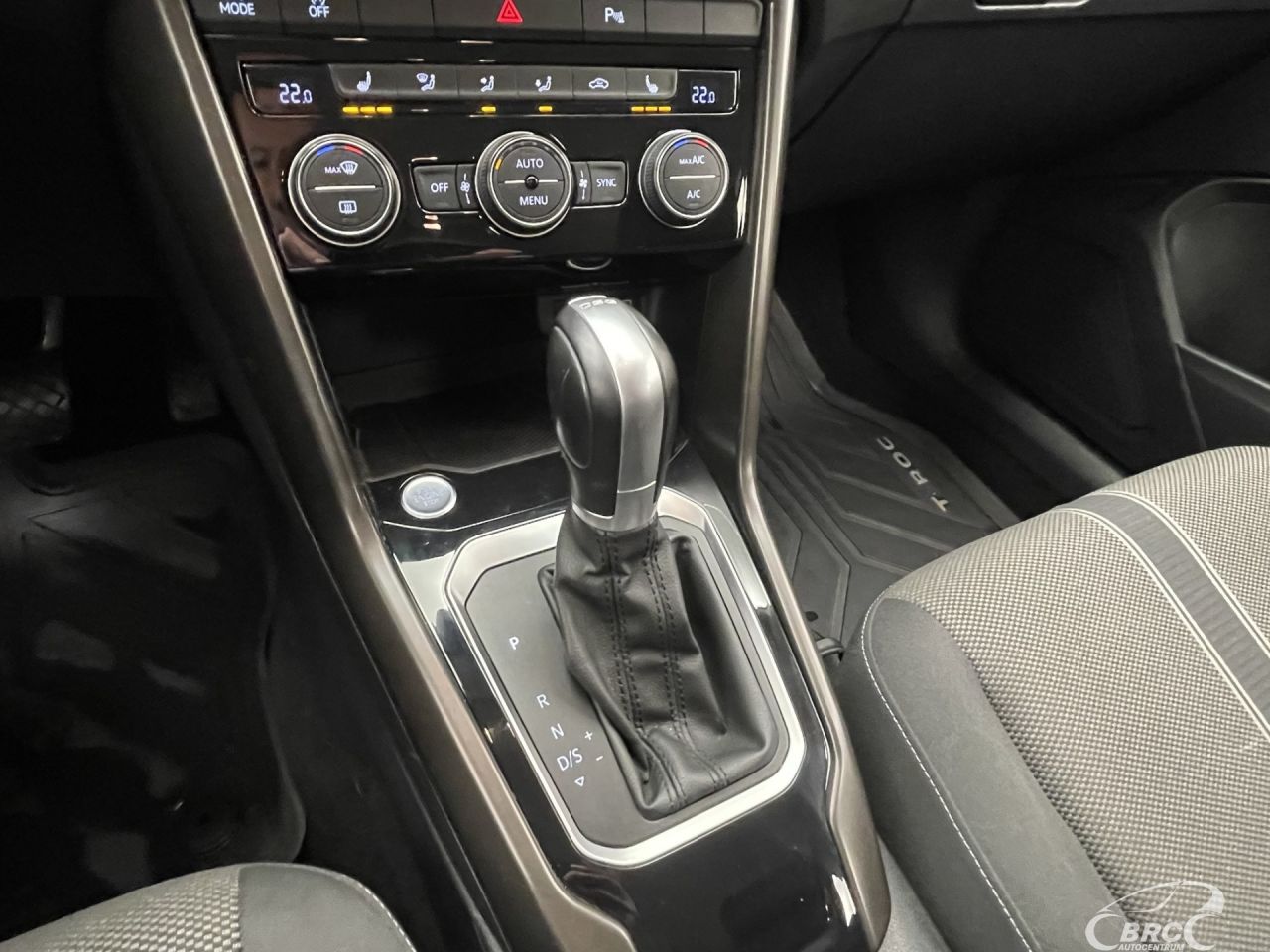 Volkswagen T-Roc | 22