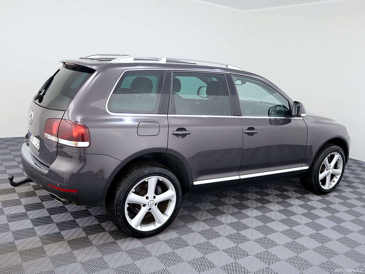Volkswagen Touareg | 2