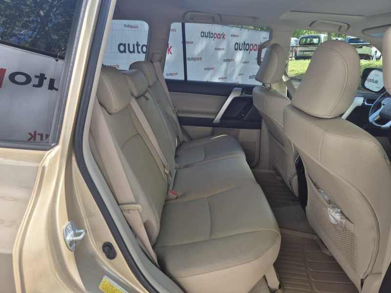Toyota Land Cruiser | 5