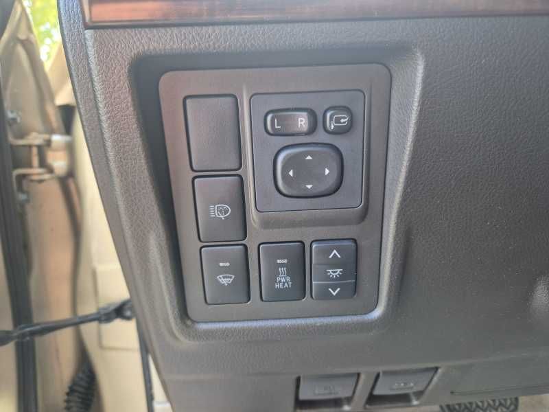 Toyota Land Cruiser | 20