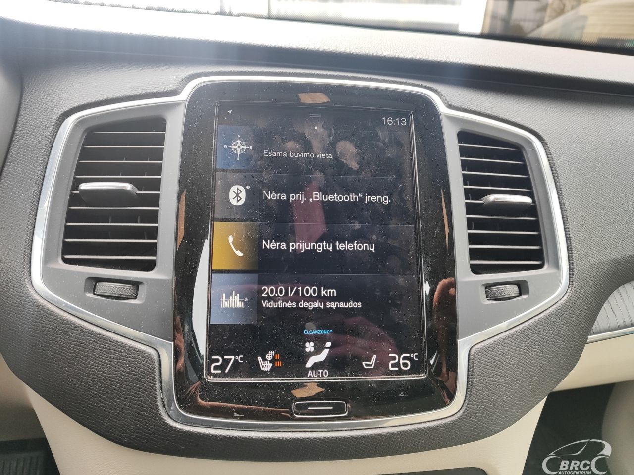 Volvo XC90 | 13