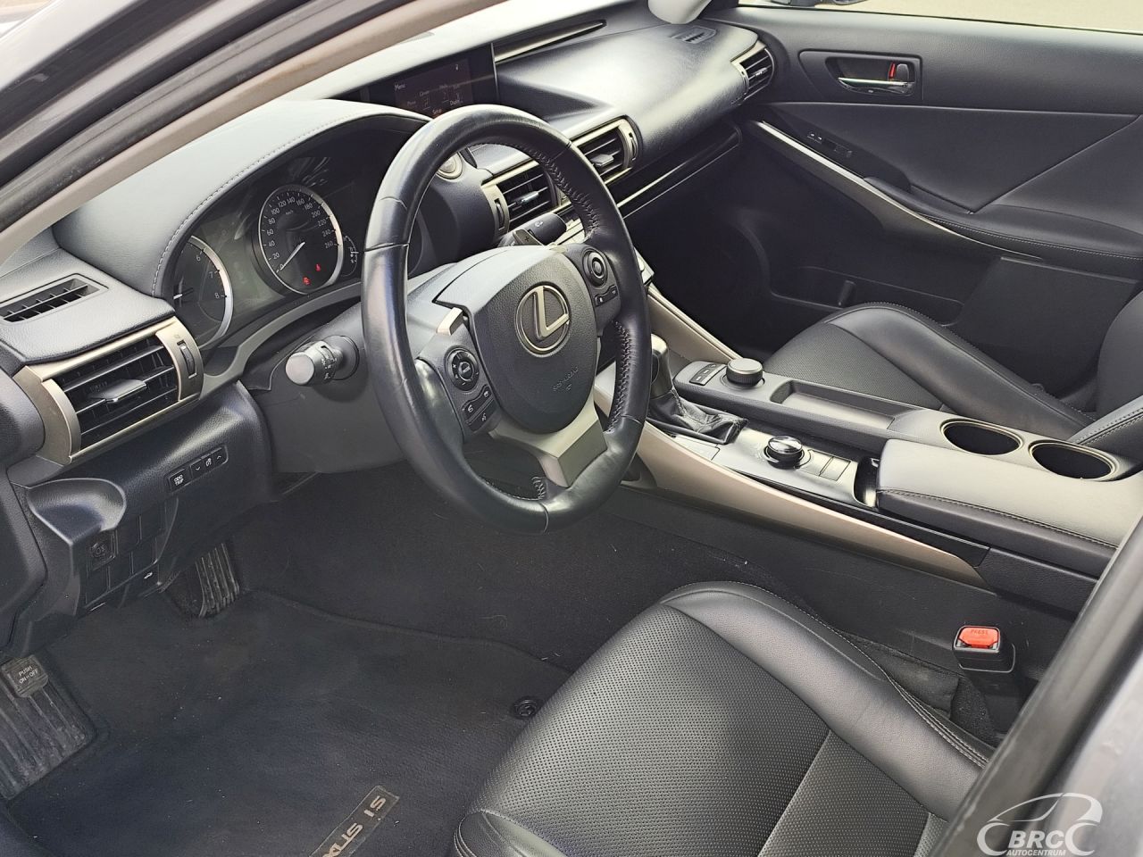 Lexus IS 250 | 8