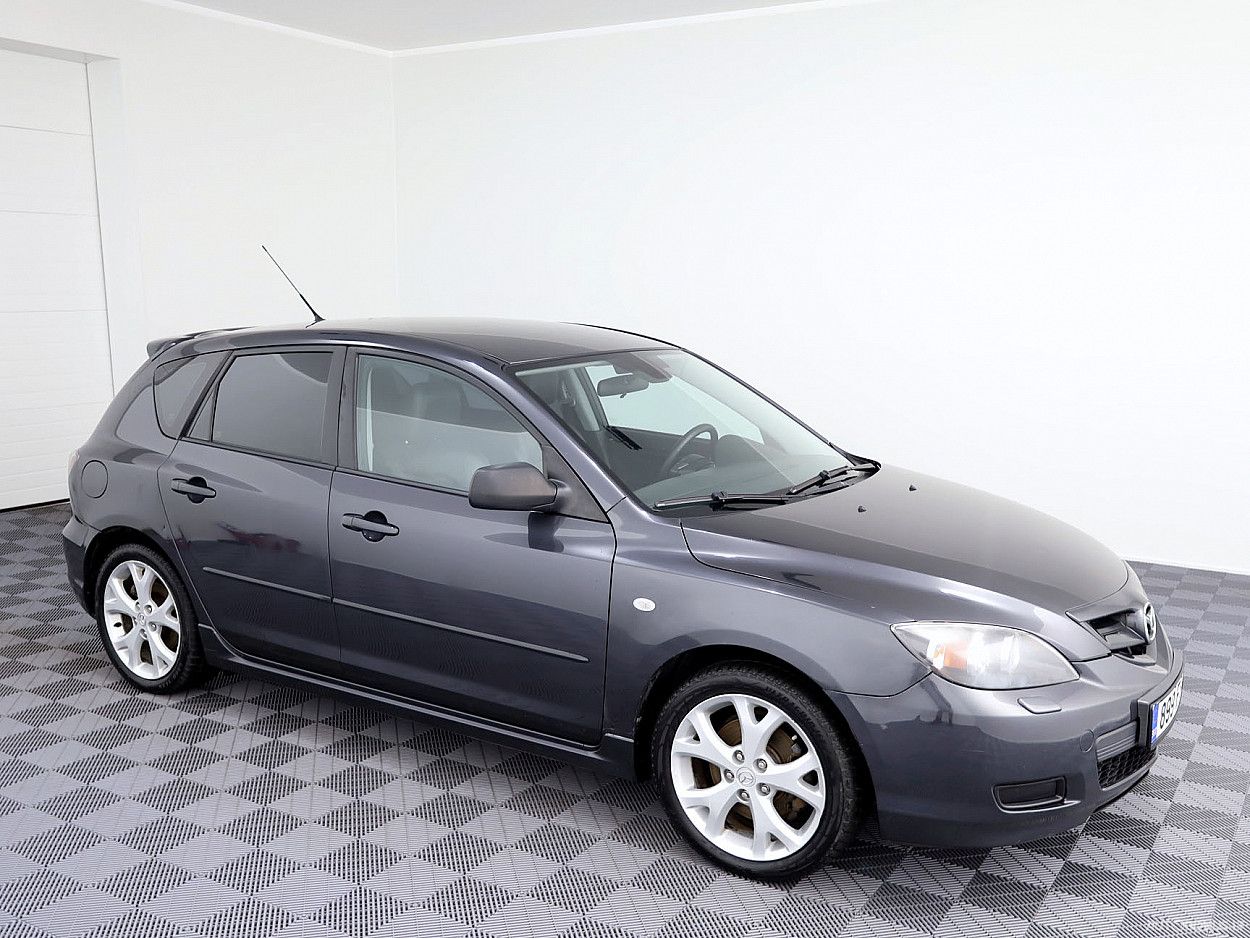Mazda 3, 2.0 l., Хэтчбек