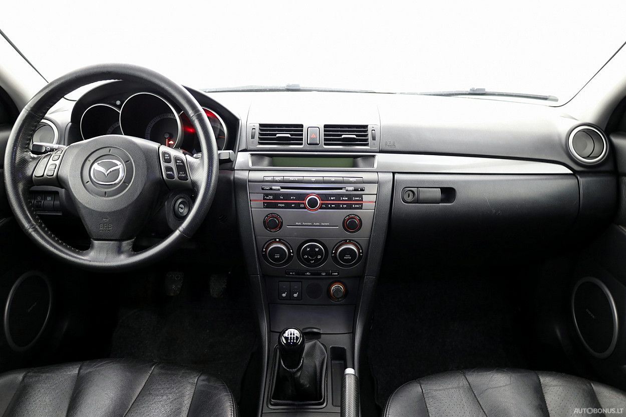 Mazda 3 | 4