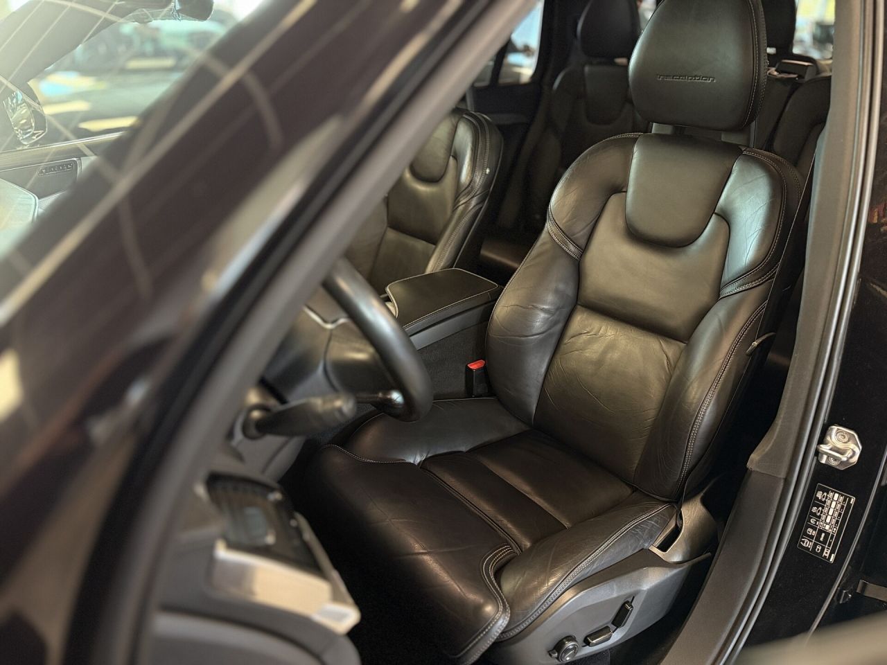 Volvo XC90 | 6