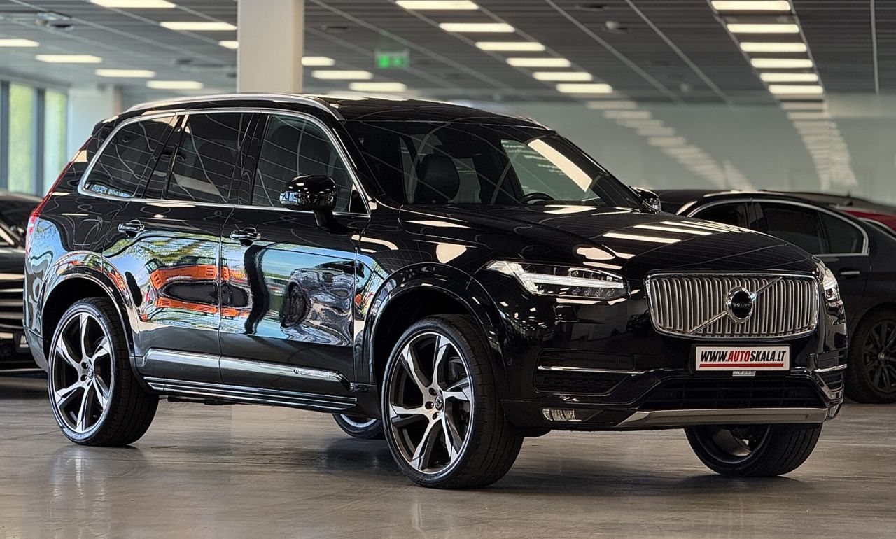 Volvo XC90 | 17
