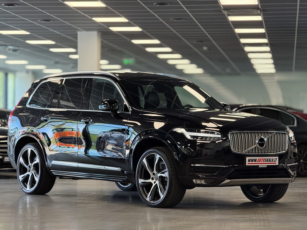 Volvo XC90 | 16