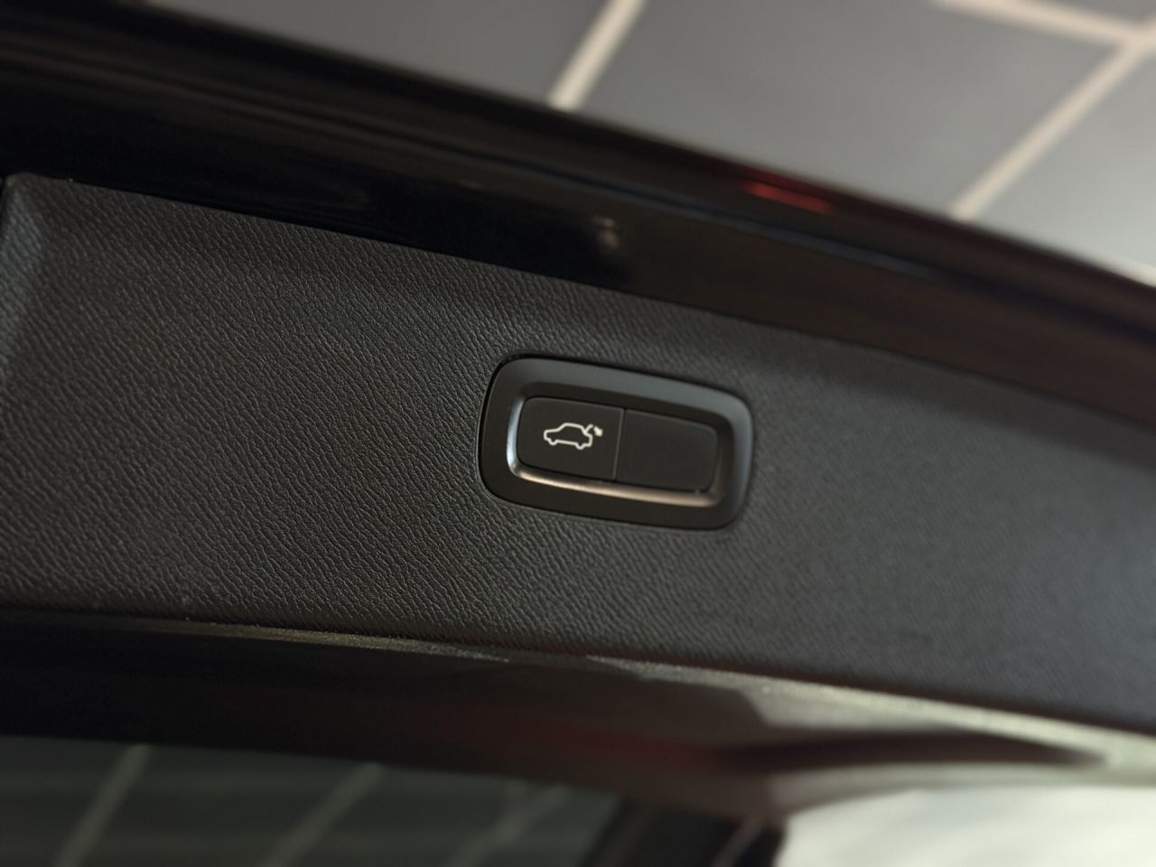Volvo XC90 | 33