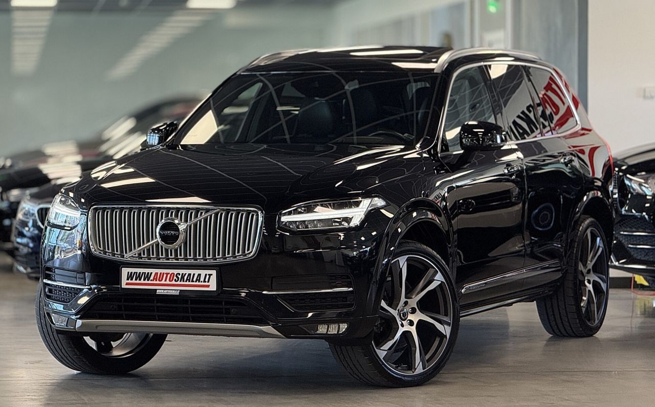 Volvo XC90 | 12