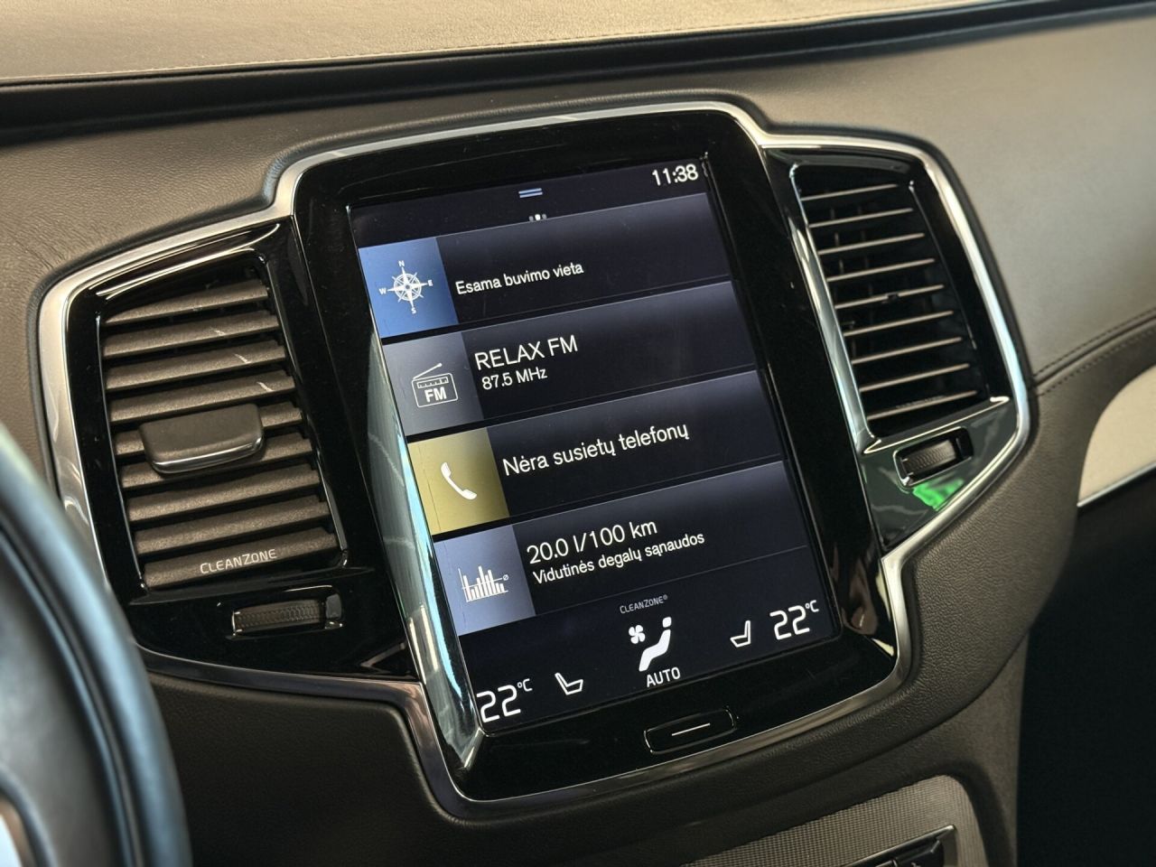 Volvo XC90 | 39