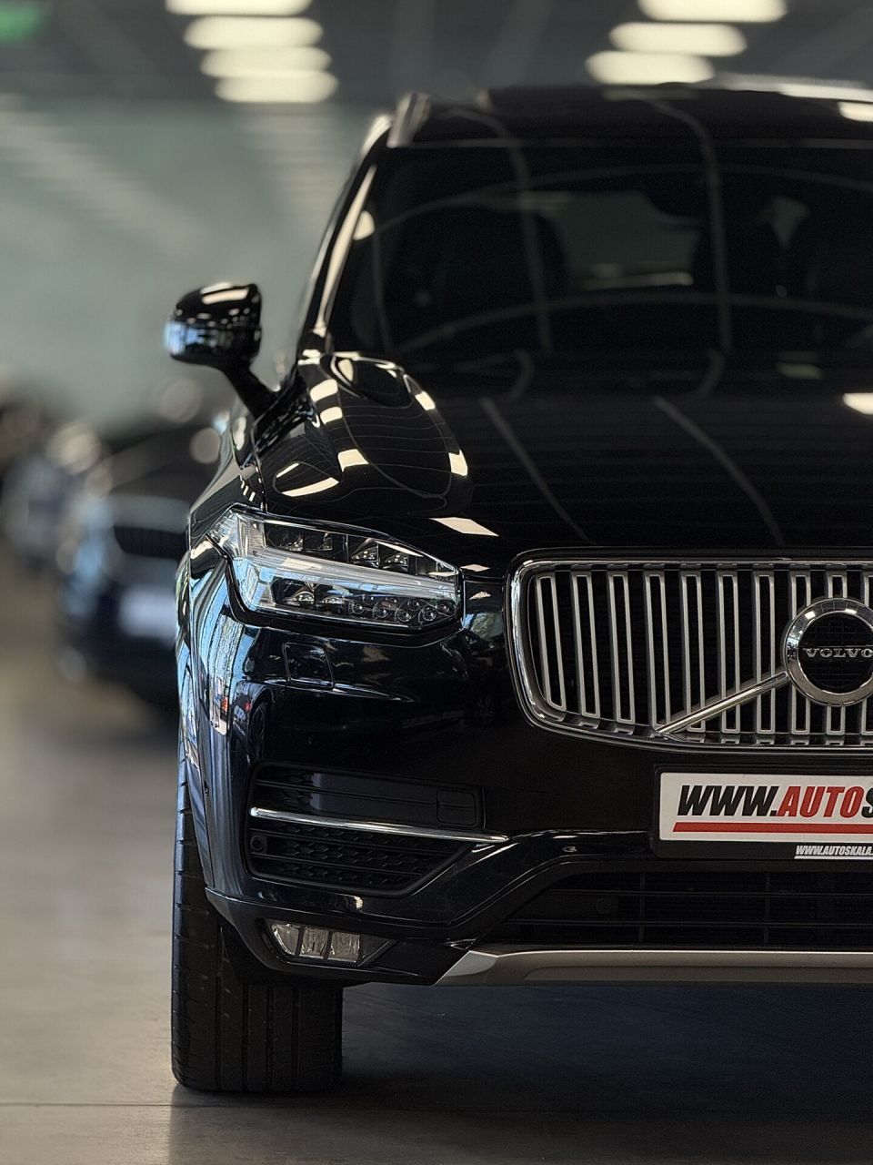 Volvo XC90 | 10