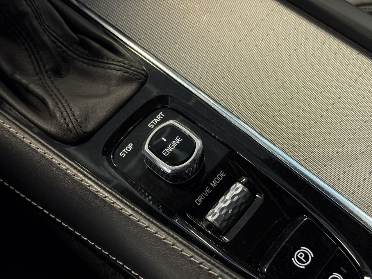 Volvo XC90 | 43