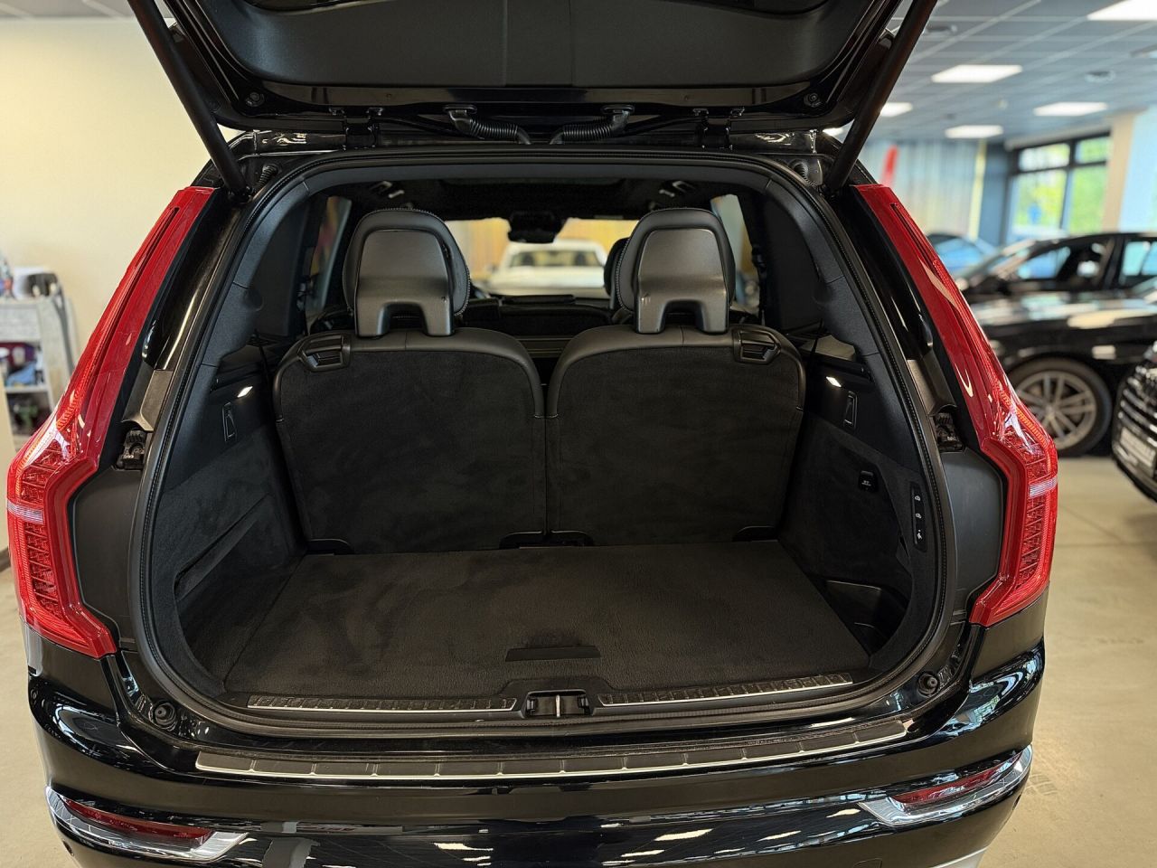 Volvo XC90 | 35