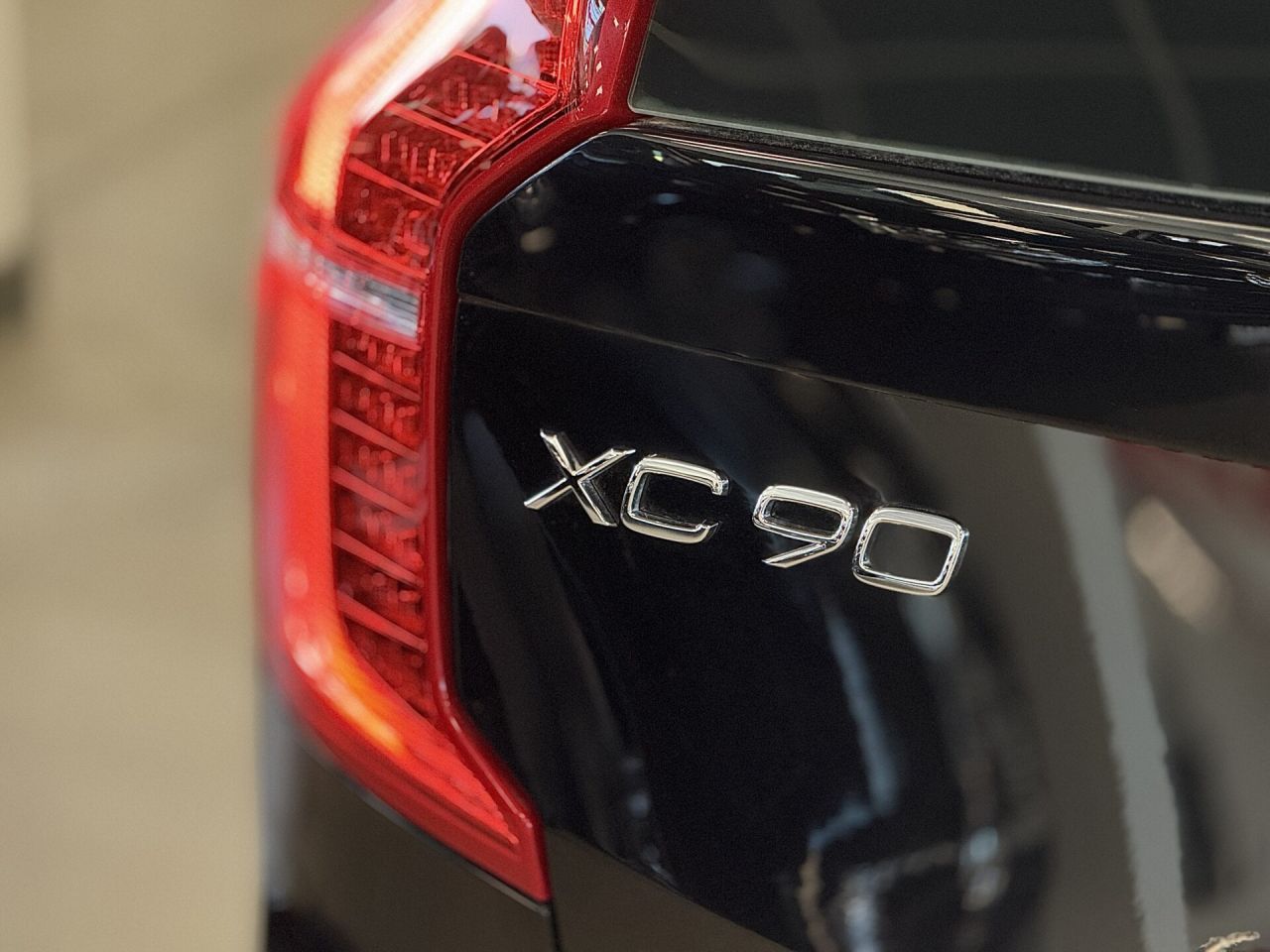 Volvo XC90 | 26
