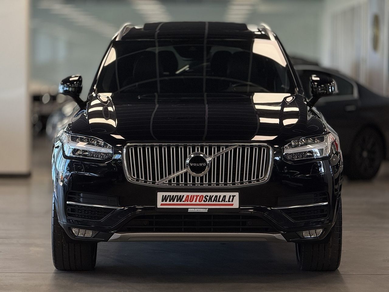 Volvo XC90 | 9