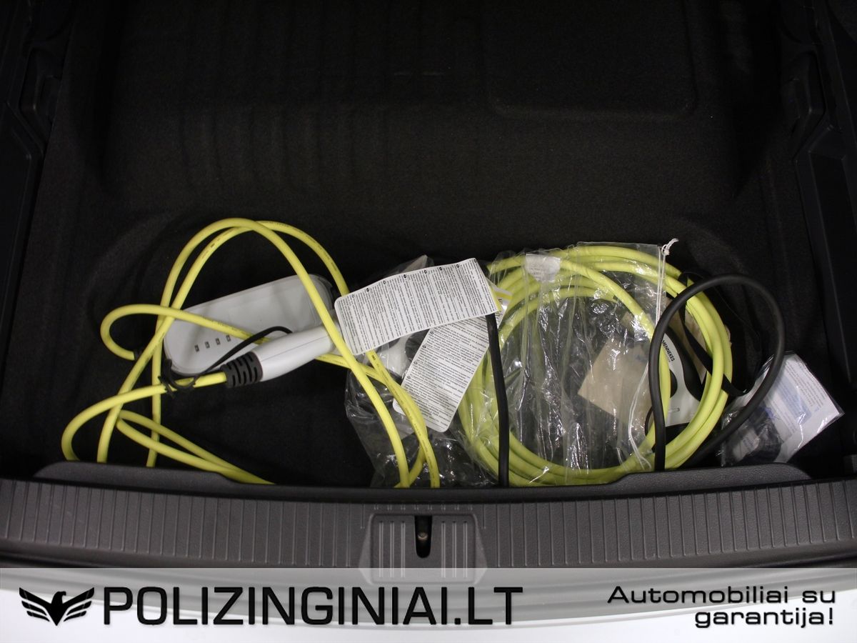 Volkswagen Passat | 25