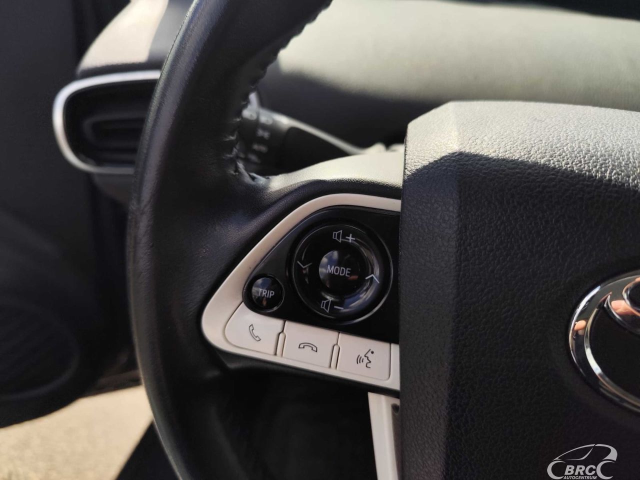 Toyota Prius | 14