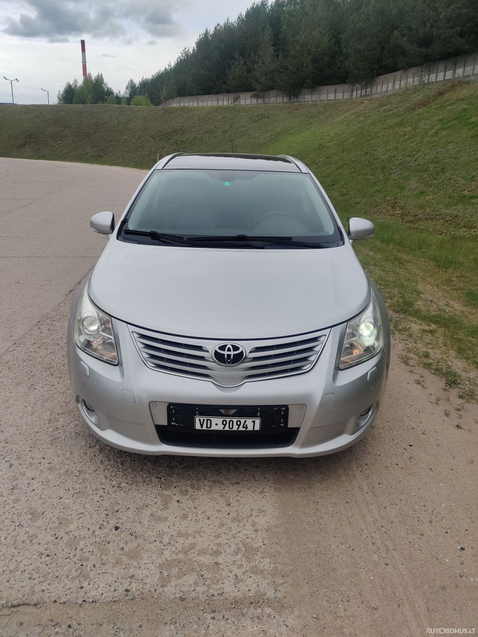 Toyota Avensis, Универсал