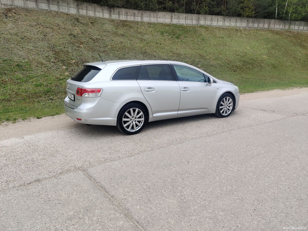 Toyota Avensis | 5
