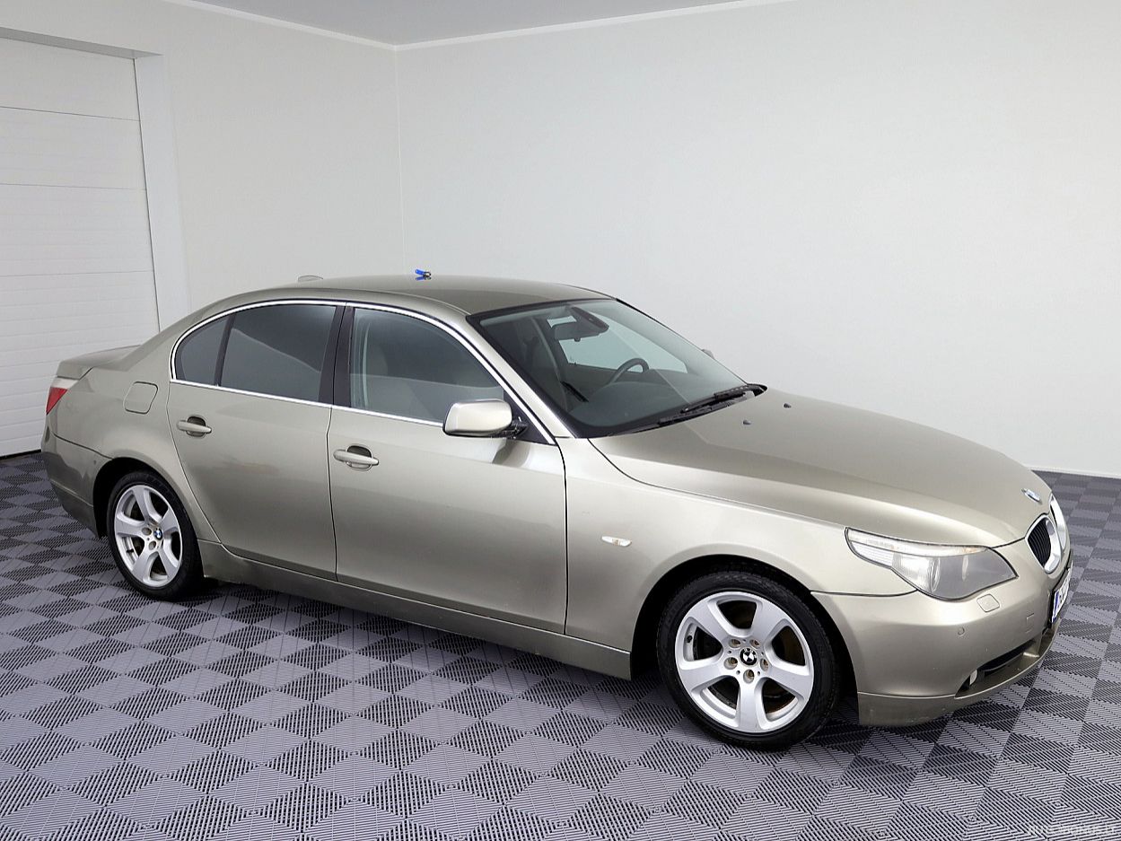 BMW 520