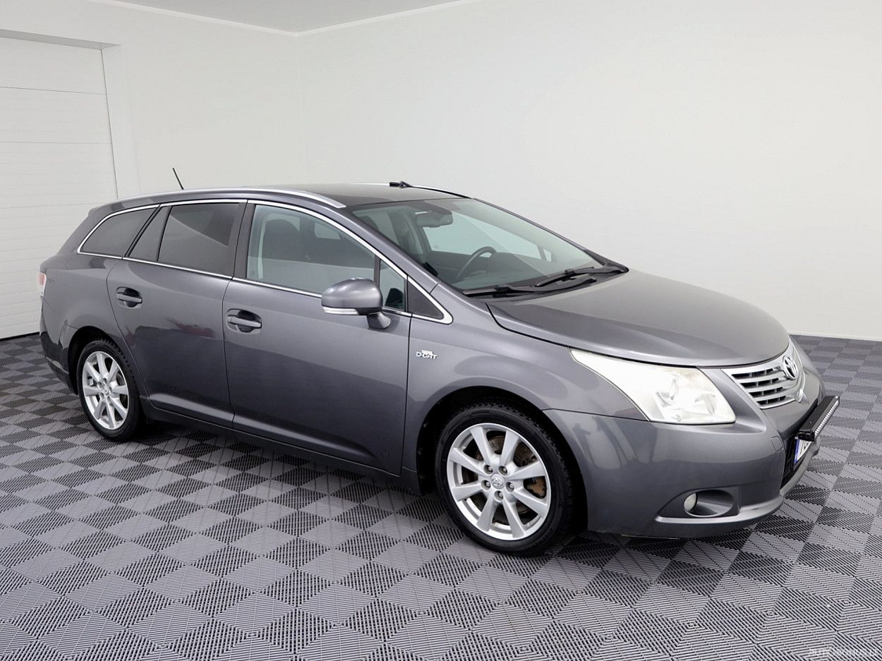Toyota Avensis, 2.2 l., Универсал