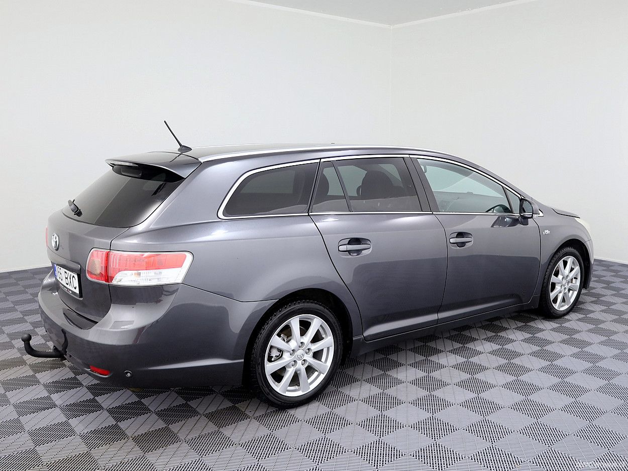 Toyota Avensis | 2