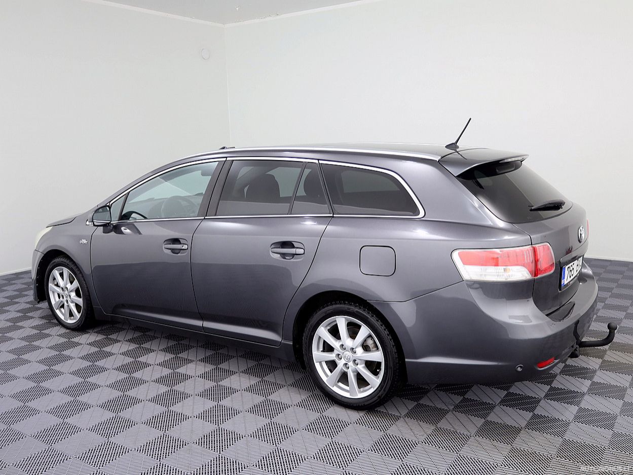 Toyota Avensis | 3